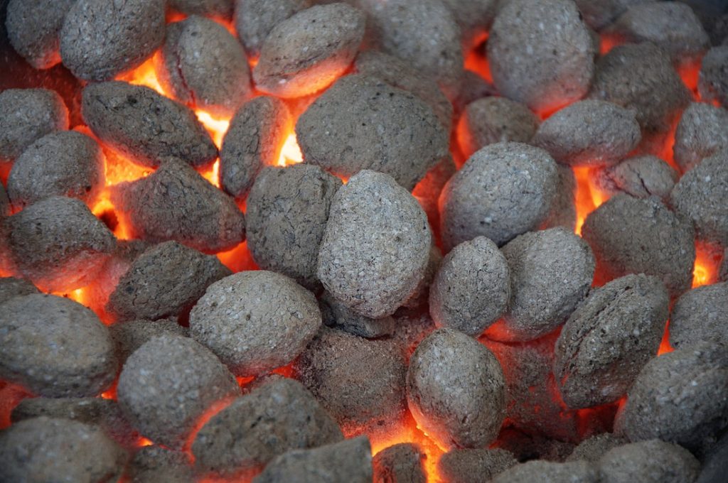 Benefits of using coconut charcoal briquettes
