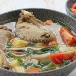Semangkuk Hangat: Resep Sup Ayam Lezat