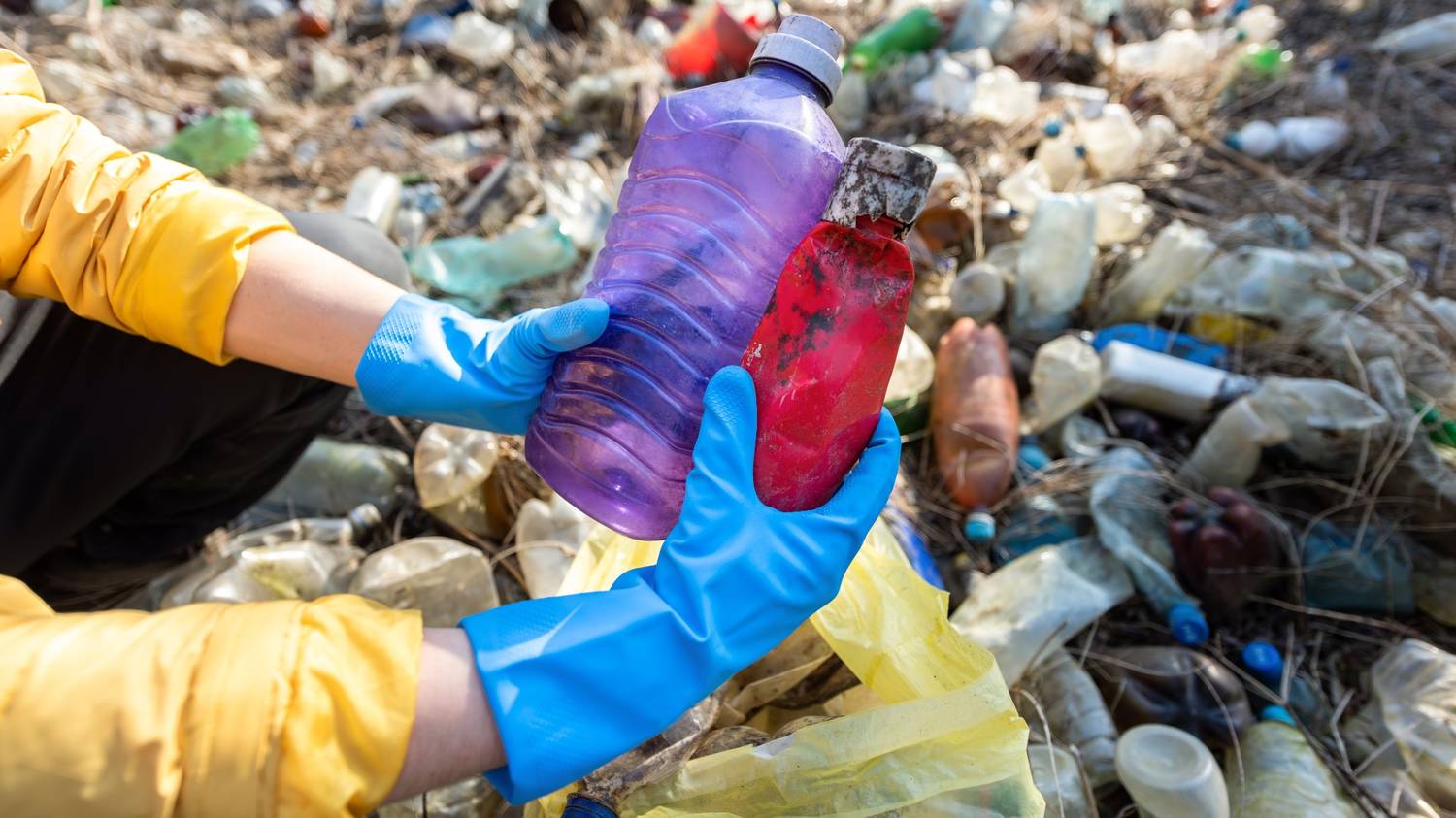 proses pengolahan sampah plastik menjadi biji plastik